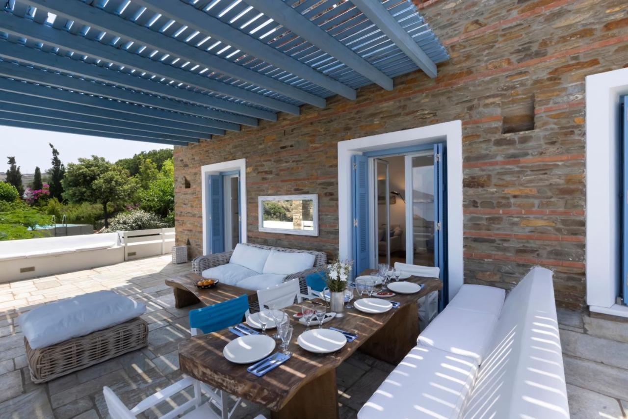 Luxury Villa By The Beach Steniaí Exterior foto