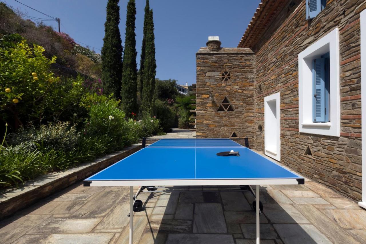 Luxury Villa By The Beach Steniaí Exterior foto