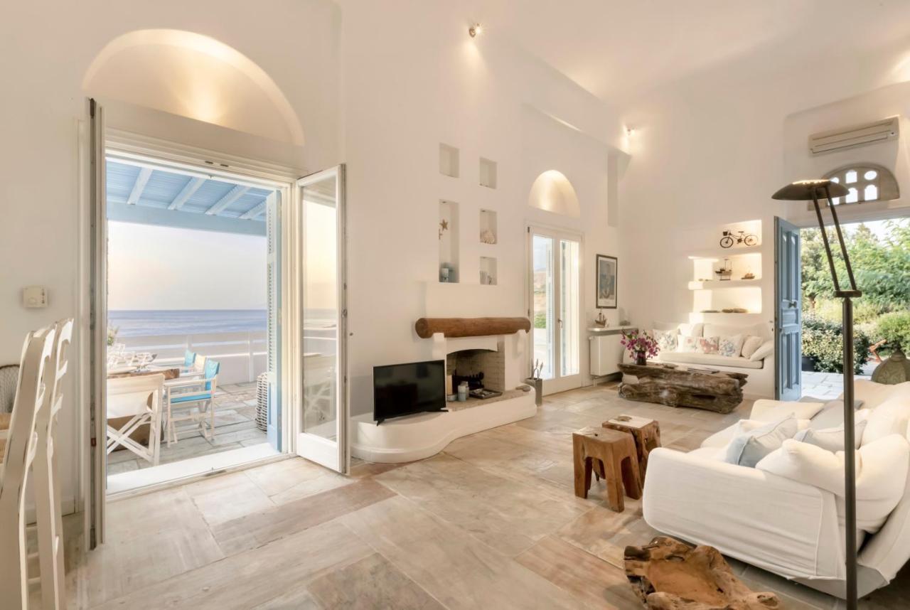 Luxury Villa By The Beach Steniaí Exterior foto